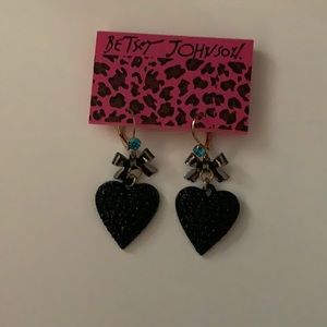 NWT Betsey Johnson Black Heart Sparkling Earrings